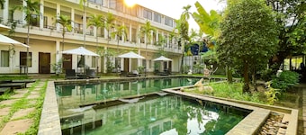 Lok Taneuy Residence