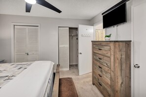 2 dormitorios, tabla de planchar con plancha, wifi gratis y ropa de cama