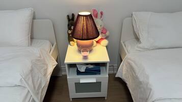 2 bedrooms, desk, iron/ironing board, travel crib