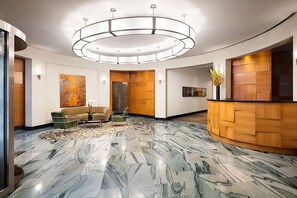 Lobby - Delightful Chelsea 1BR w/ Gym & W/D, nr Art & Theater, by Blueground (Downtown)