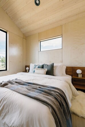 Deluxe Cabin, Garden View