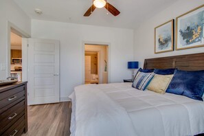 1 室のベッドルーム、デスク、アイロン / アイロン台、WiFi