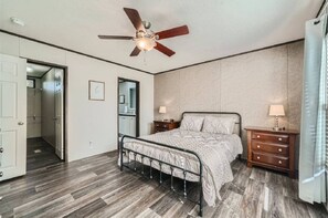 3 slaapkamers, een bureau, gratis wifi