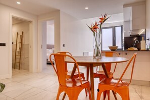 Dining - Beco Santa Emilia 4O, a Home in Madeira (Funchal)