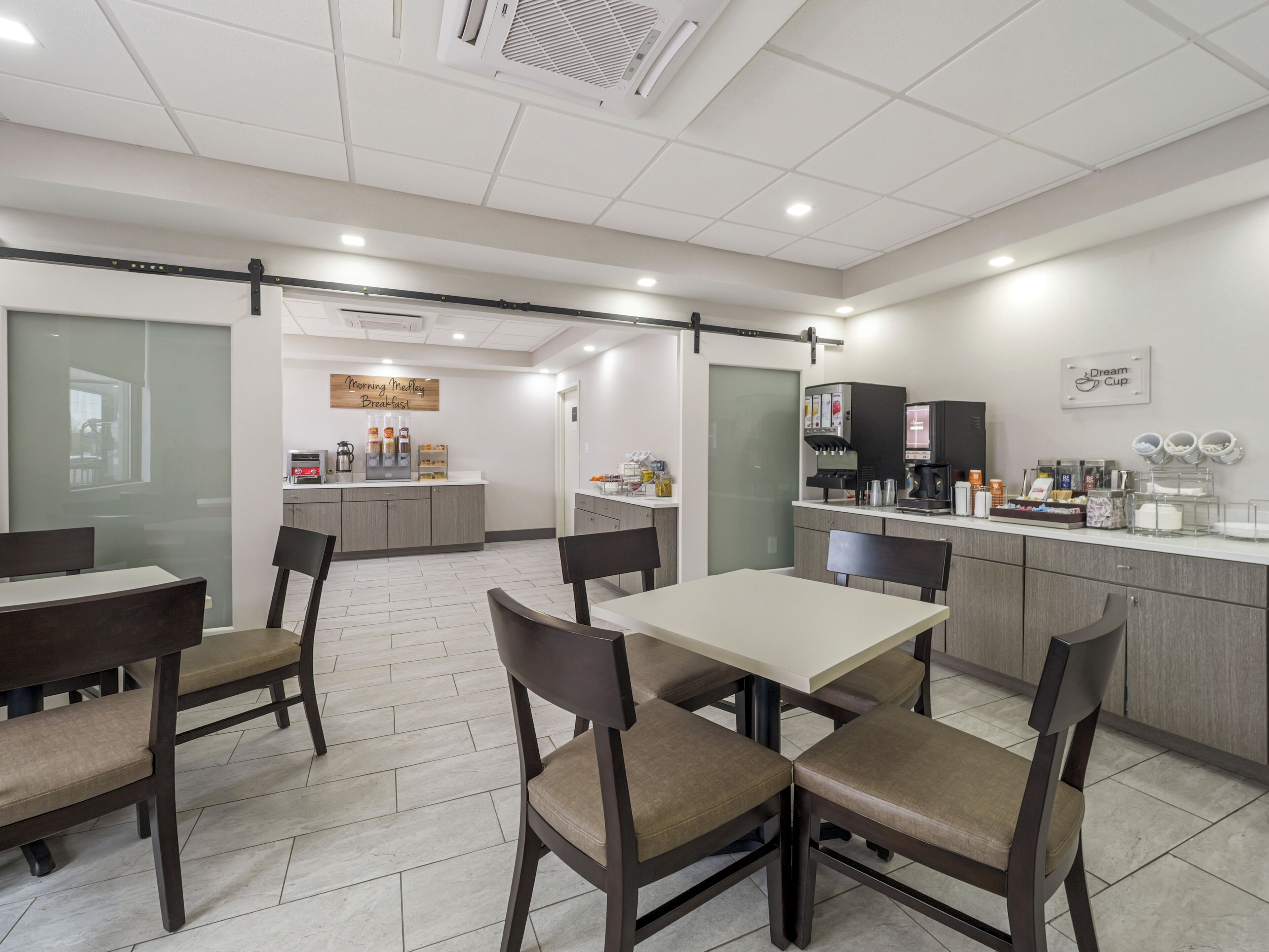 Free daily continental breakfast