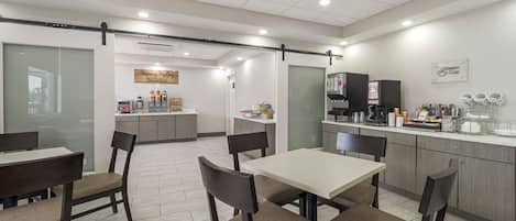 Free daily continental breakfast