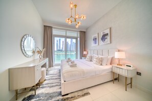 1 bedroom, iron/ironing board, free WiFi - Beach Access & Serene Balcony in Emaar Beachfront (Dubai)