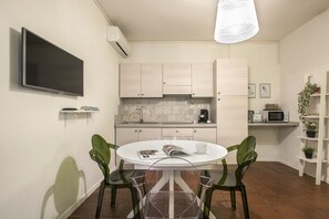 Dining - Nettuno Apartment (Roma)