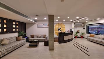 Quầy tiếp tân