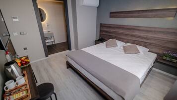 Standard Room | 1 bedroom, minibar, free WiFi, bed sheets