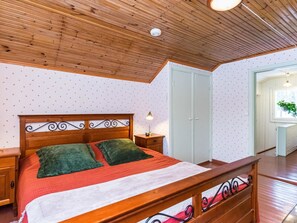 3 間睡房、上網