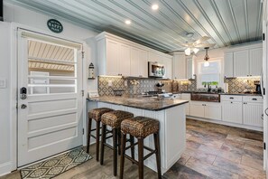 Uklassifisert bilde, 2 av 47, knapp