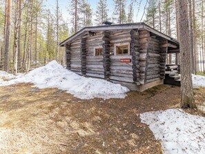 Inside other - Kelomökki 2 by Interhome (Pelkosenniemi)