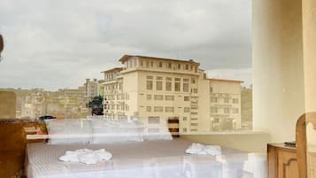 Deluxe Single Room, 1 King Bed, Air conditioning, City View | Desk, laptop workspace, free WiFi, bed sheets