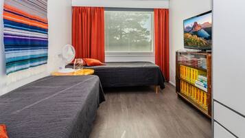 3 makuuhuonetta, internet