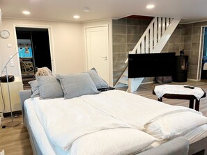 3 makuuhuonetta, internet