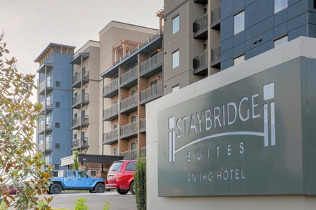 Staybridge Suites Pigeon Forge Smoky Mtns, an IHG Hotel - Image 33