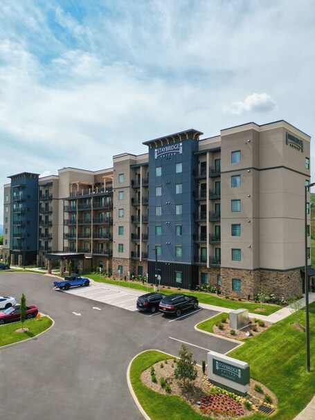 Staybridge Suites Pigeon Forge Smoky Mtns, an IHG Hotel - Image 50