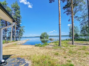 A lakeside view with a dock, trees, and a clear sky. - Palanteen haavelinna by Interhome (Orivesi)