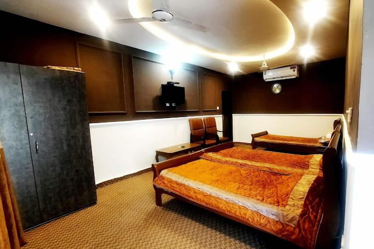 Habitación doble Deluxe | Insonorización, tabla de planchar con plancha y wifi gratis