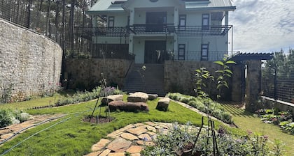 Spacious 8-bedroom villa with WiFi and AC in charming Lam Dong.