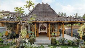 One Bedroom Wooden Villa | 1 間臥室、迷你吧、免費無線上網、床單