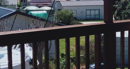 Family Beach Bach - 1 min walk to Opito Bay beach