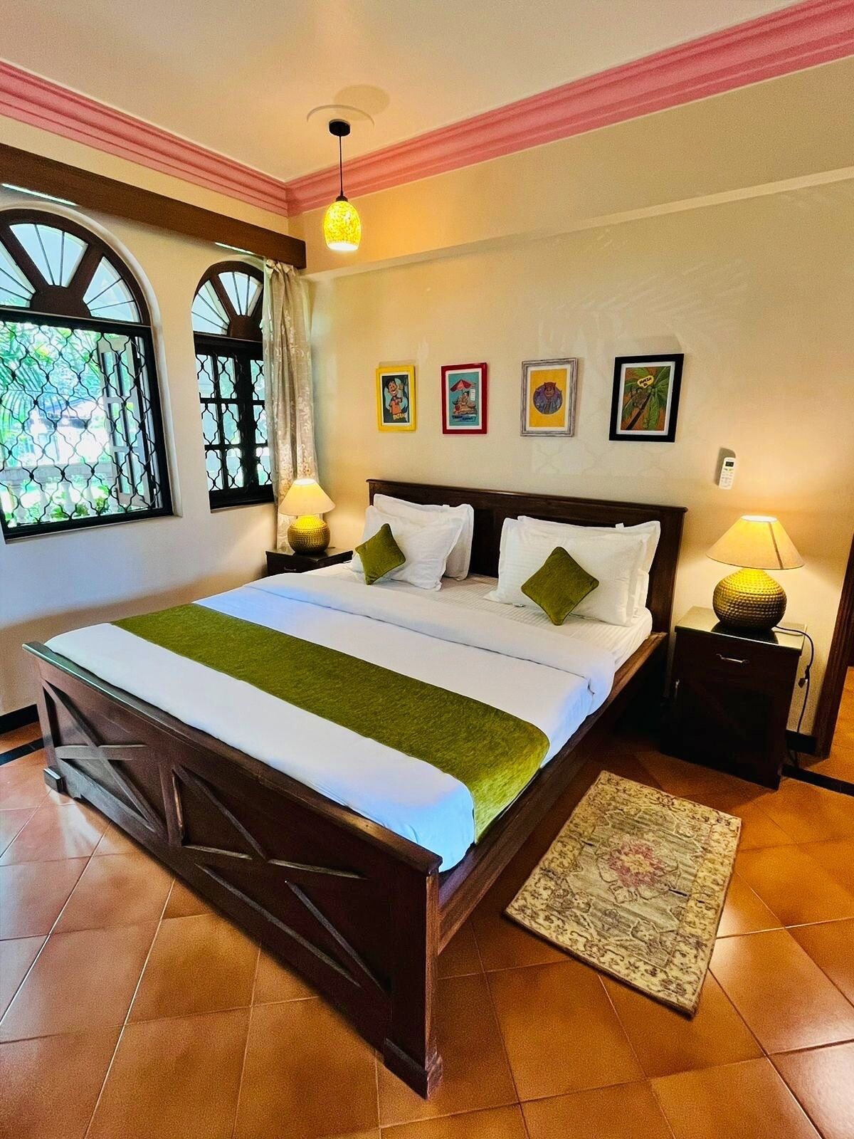 5 多间卧室、熨斗/熨衣板、WiFi、床单