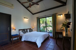 客室ごとに異なる装飾、客室ごとに異なるインテリア、ノートパソコン用作業スペース、防音設備