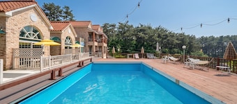 Taean Atirans Beach Pension