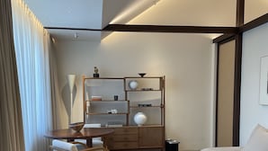 1 chambre, articles gratuits dans le mini-bar, bureau