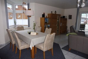 Dining - Lively apartment in Neßmersiel (Neßmersiel)