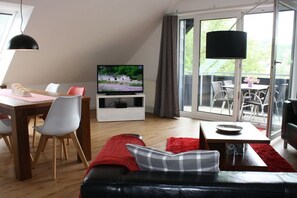 Smart TV, reproductor de DVD, estéreo