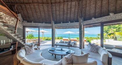 Private island All-Inclusive of 3 Villas near Raiatea: MOTU NAO NAO