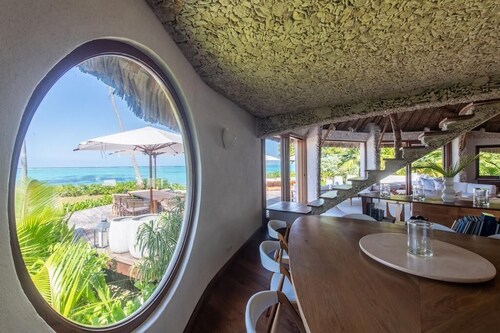Private island All-Inclusive of 3 Villas near Raiatea: MOTU NAO NAO