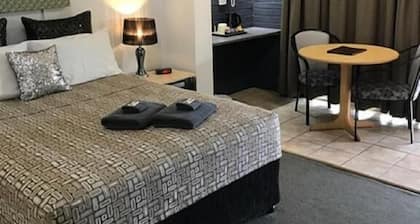 Gin Gin central motel