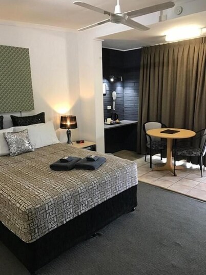 Gin Gin central motel