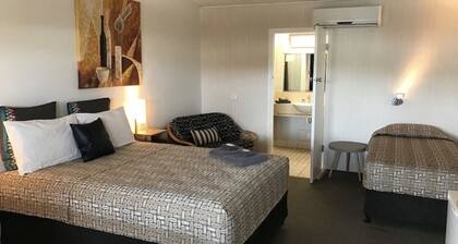 Gin Gin central motel