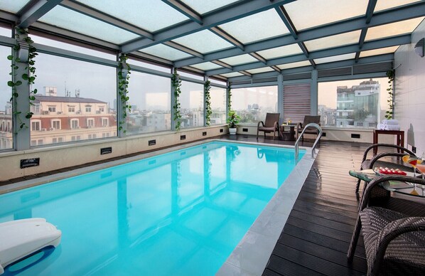 Outdoor pool - Skylark Boutique Hotel (Hanoi)