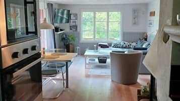 KylskÄp, mikrovÄgsugn, ugn och spishÀll