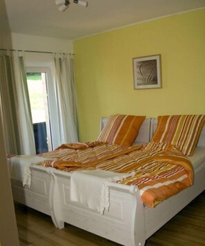 3 slaapkamers, reisbedje, wifi