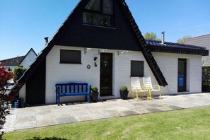 Exterior - in the Achtern Diek holiday park (Burhave)