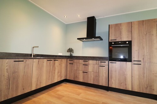 Villa in Leons with Sloop Rentals