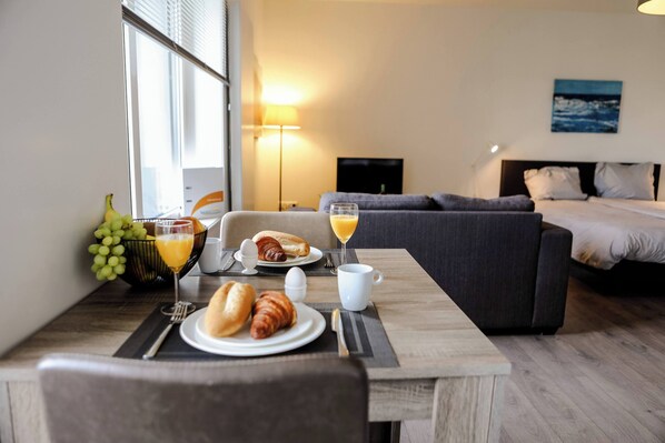 1 chambre, coffres-forts dans les chambres, Wi-Fi, draps fournis