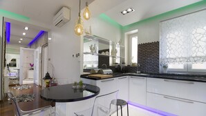 Unclassified image, 2 of 33, button - Central Station Art Apartment (Split)