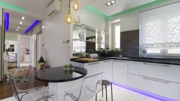 Apartment | Private kitchen | Fridge, microwave, oven, stovetop