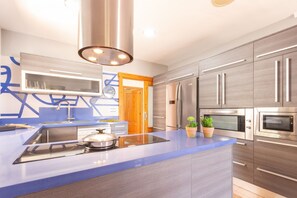 Fridge, microwave, oven, dishwasher - Villa Benicolada - Costa CarpeDiem (Calpe)