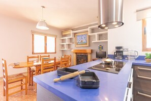 Fridge, microwave, oven, dishwasher - Villa Benicolada - Costa CarpeDiem (Calpe)