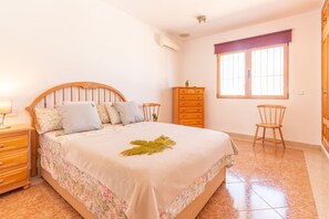 3 bedrooms, iron/ironing board, travel cot, WiFi - Villa Benicolada - Costa CarpeDiem (Calpe)