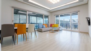 1 bedroom, free WiFi - Taean Blueisland Pool Villa (Taean)